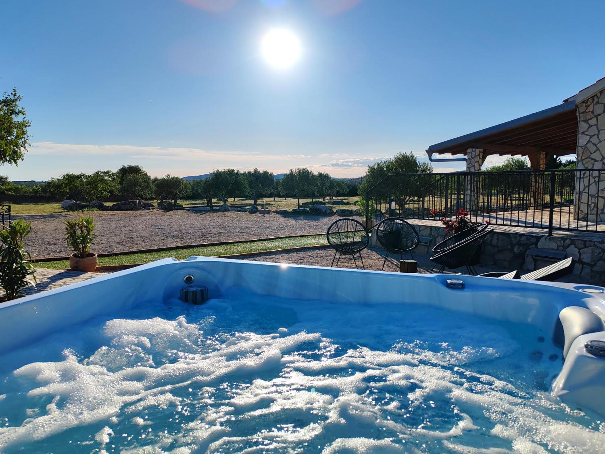 Holiday Home Juli With Jacuzzi Шибеник Экстерьер фото