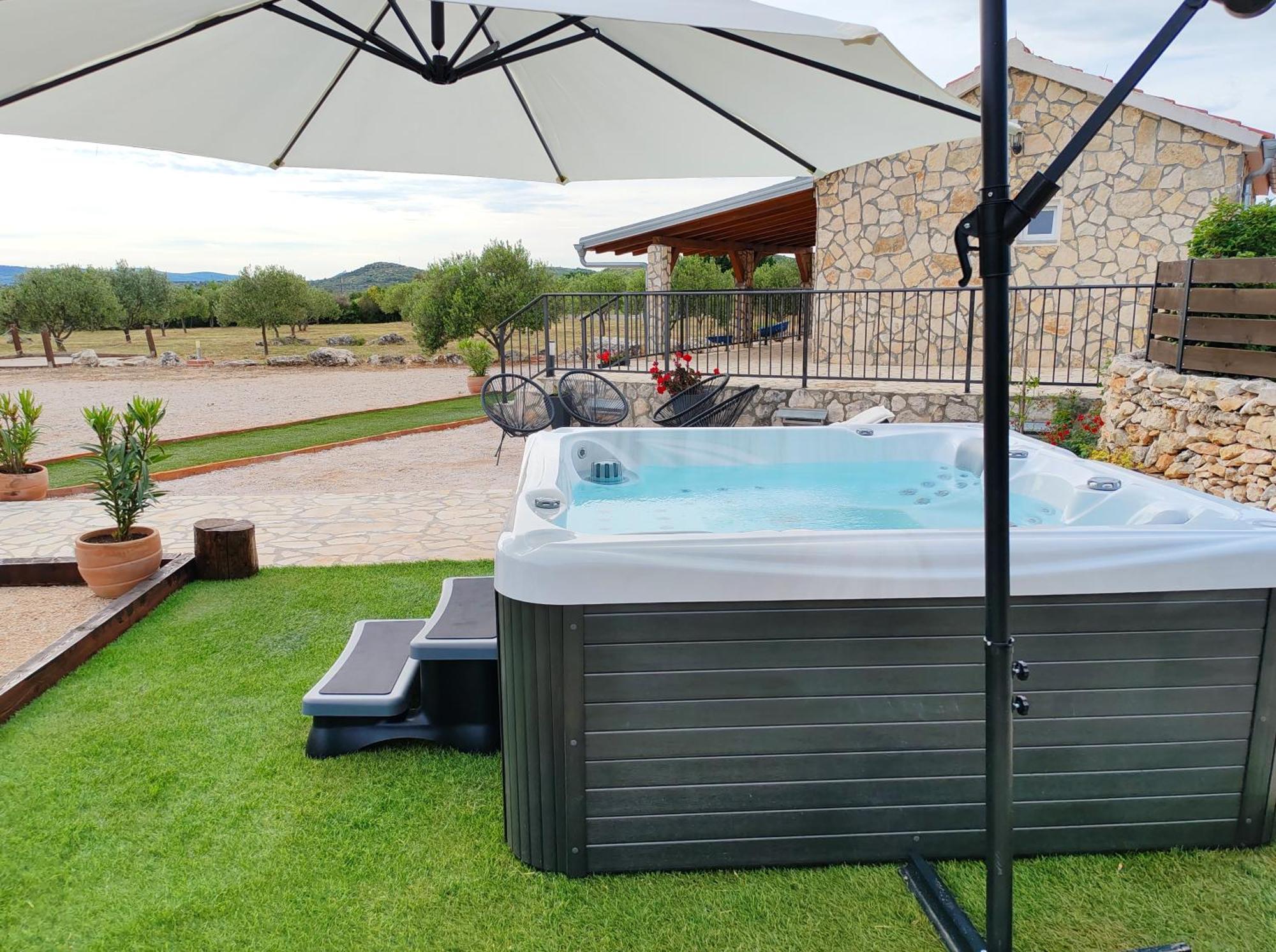 Holiday Home Juli With Jacuzzi Шибеник Экстерьер фото